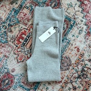 Alo Cashmere heather grey waffle knit pants NWT